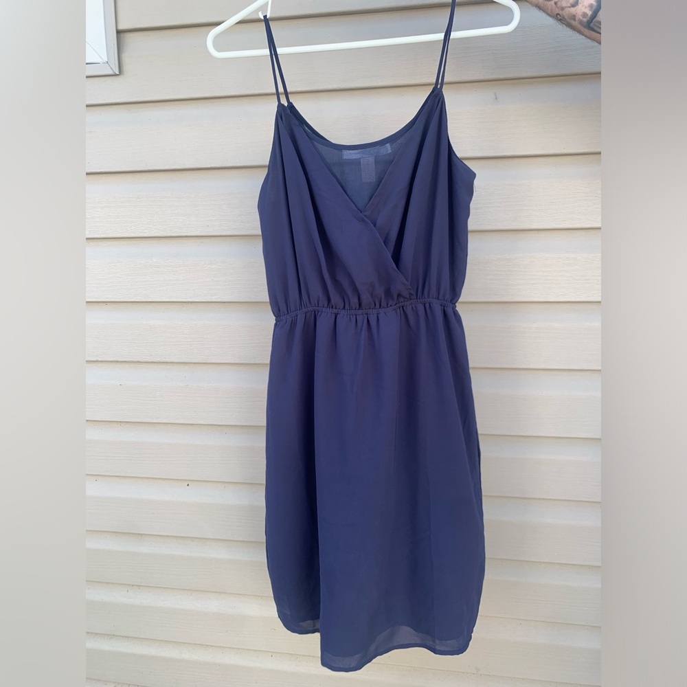 💙FOREVER 21 Contemporary Navy Blue spaghetti strap midi rayon chiffon dress